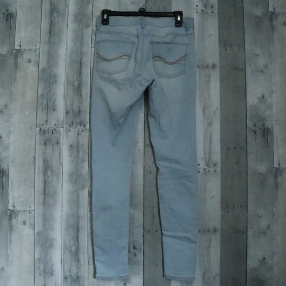 SO | Juniors' Light Blue Wash Skinny Jeggings - Picture 4 of 8